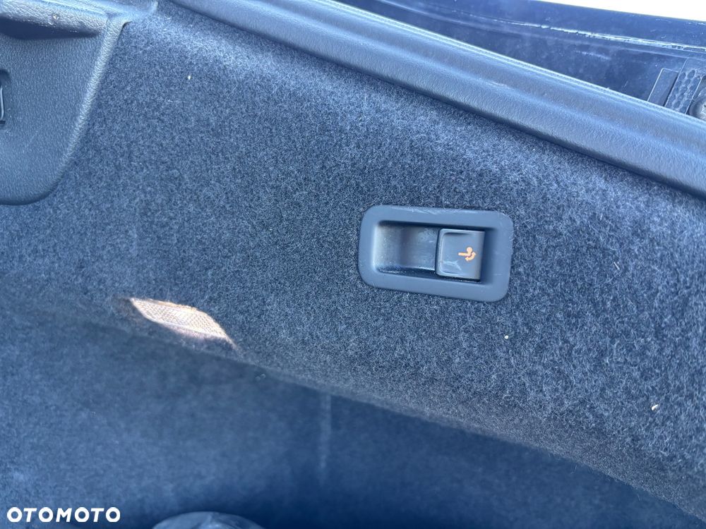 Volkswagen Arteon 2.0 TDI SCR R-Line DSG - 11