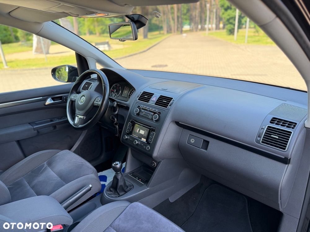 Volkswagen Touran 2.0 TDI Highline - 22