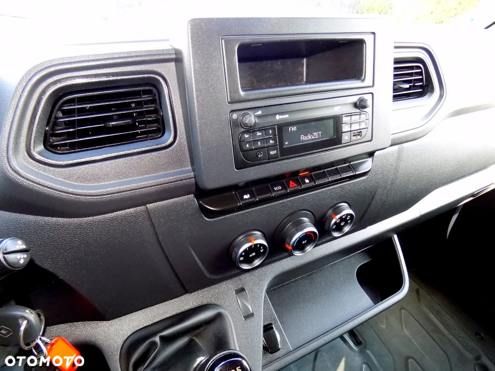 Renault Master - 18