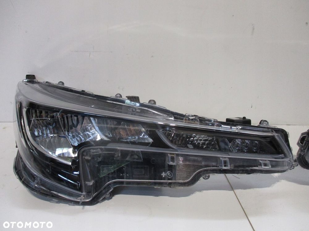 Lampa lampy FULL LED 20R TOYOTA COROLLA PRZÓD HB - 2