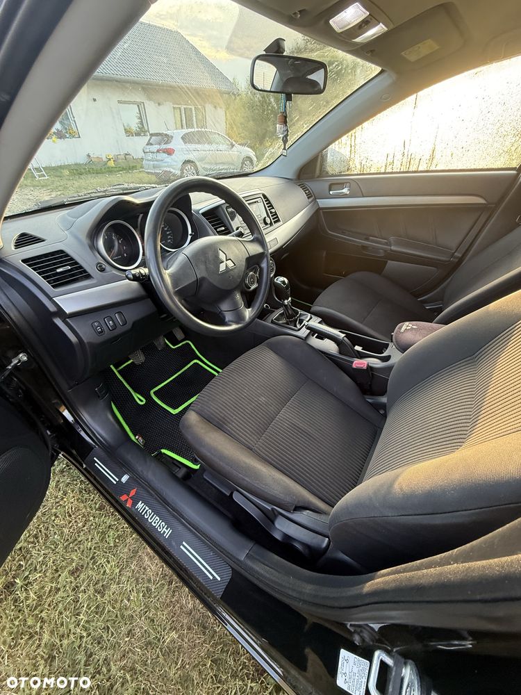 Mitsubishi Lancer - 5
