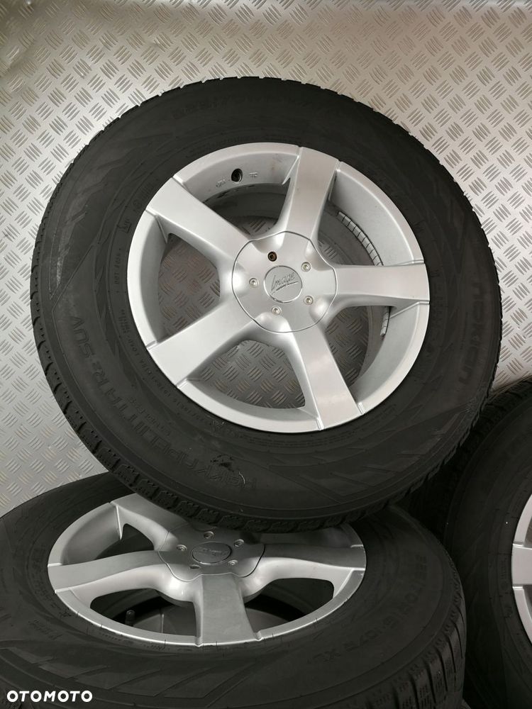 16X7 5X114,3 ET45 felgi aluminiowe 225/70R16 zima SUZUKI GRAND VITARA II 2 - 2