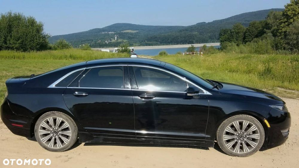 Lincoln MKZ - 1