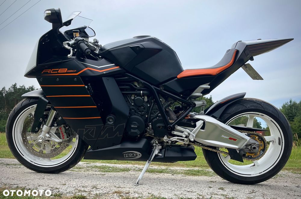 KTM RC 8 - 2