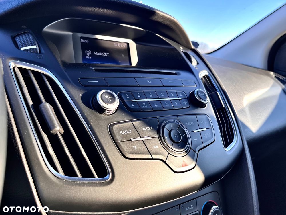 Ford Focus 1.0 EcoBoost STart-Stopp-System ACTIVE - 17