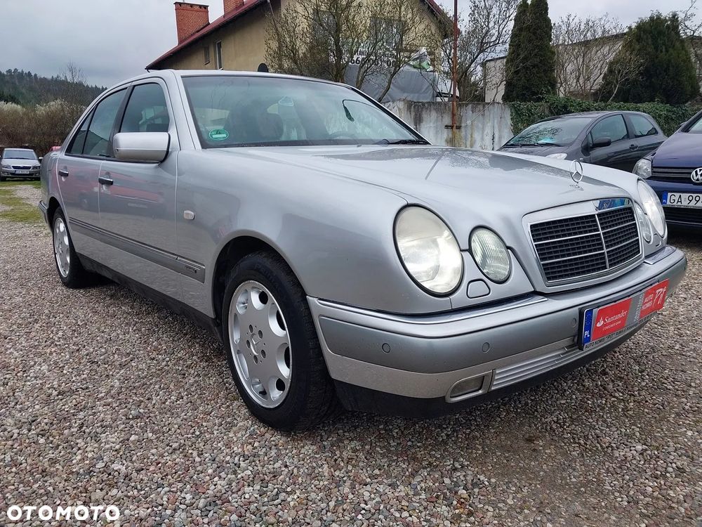 Mercedes-Benz Klasa E - 7