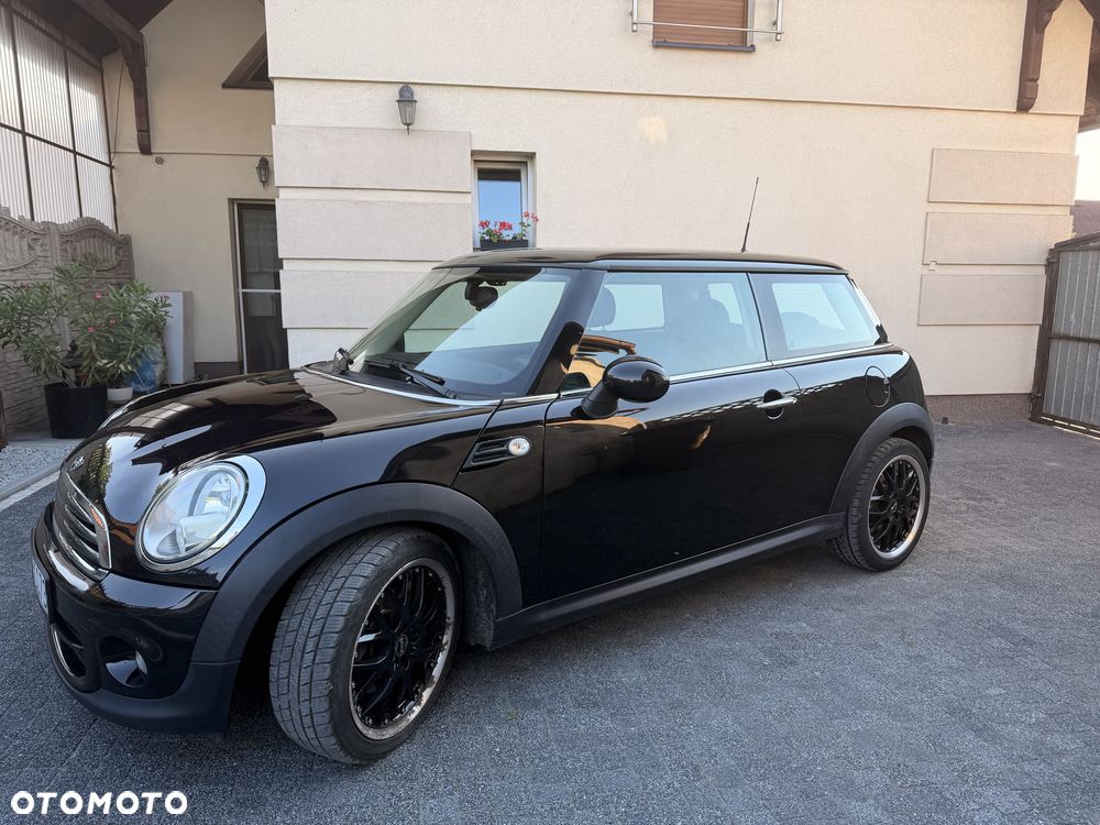 MINI ONE - 1