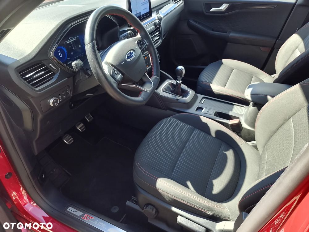 Ford Kuga 1.5 EcoBoost FWD ST-Line - 17