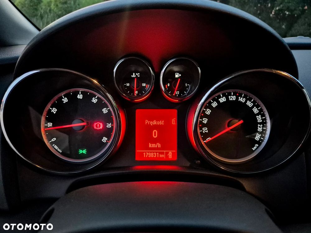 Opel Astra - 16