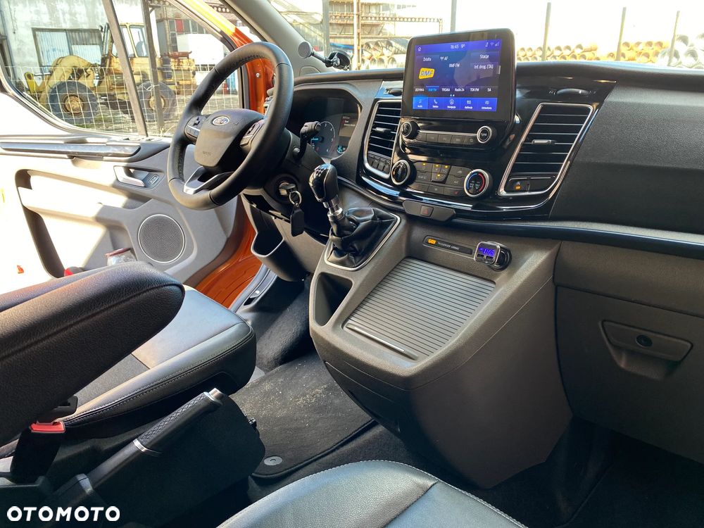 Ford Tourneo Custom 2.0 EcoBlue L2 Active - 11
