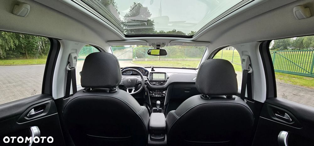 Peugeot 2008 ver-puretech-110-gpf-stop-start-eat6-crossway - 32