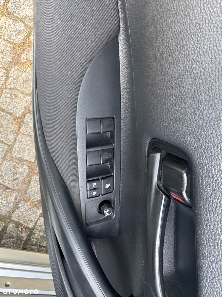 Toyota Corolla 1.8 Hybrid GPF Comfort - 16