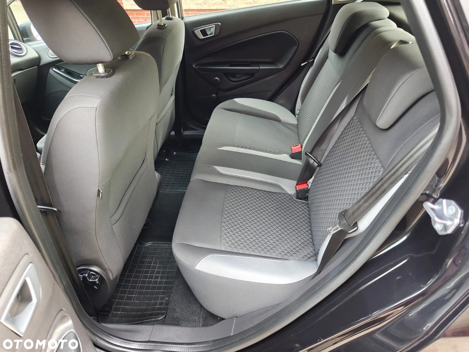 Ford Fiesta 1.0 Ambiente - 23