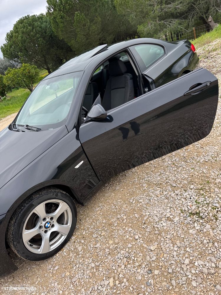 BMW 320 d Coupe Auto - 3