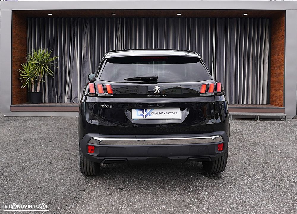 Peugeot 3008 PureTech 130 Stop & Start GPF EAT8 Active — fotografia 6