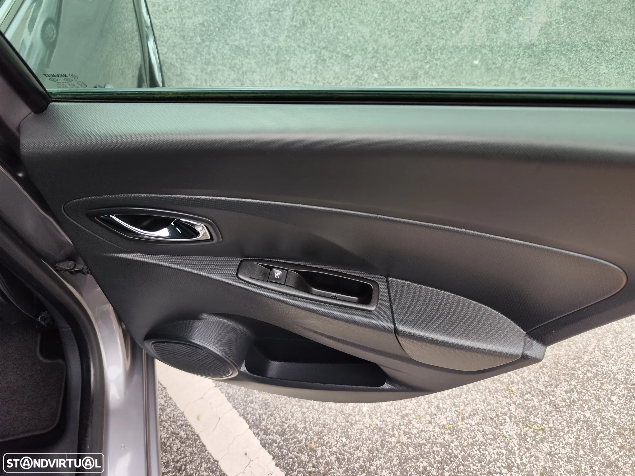 Renault Clio Sport Tourer 1.5 dCi Dynamique S - 17
