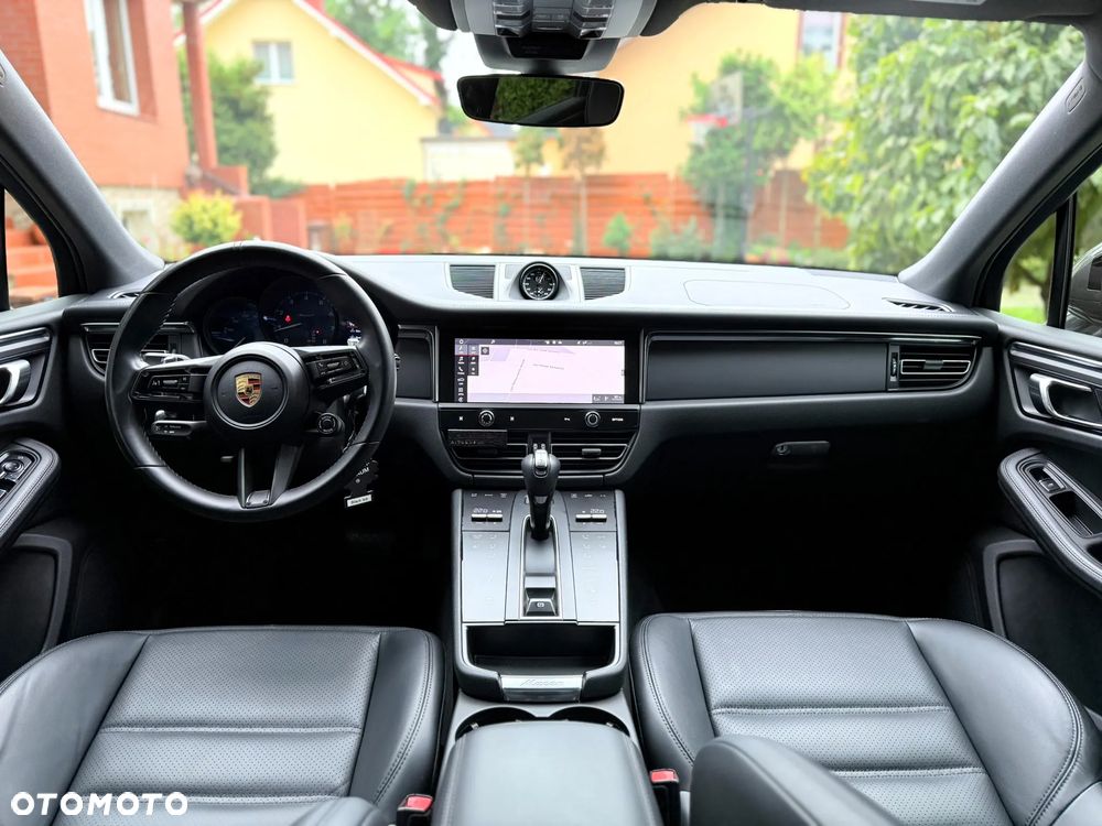 Porsche Macan T - 29