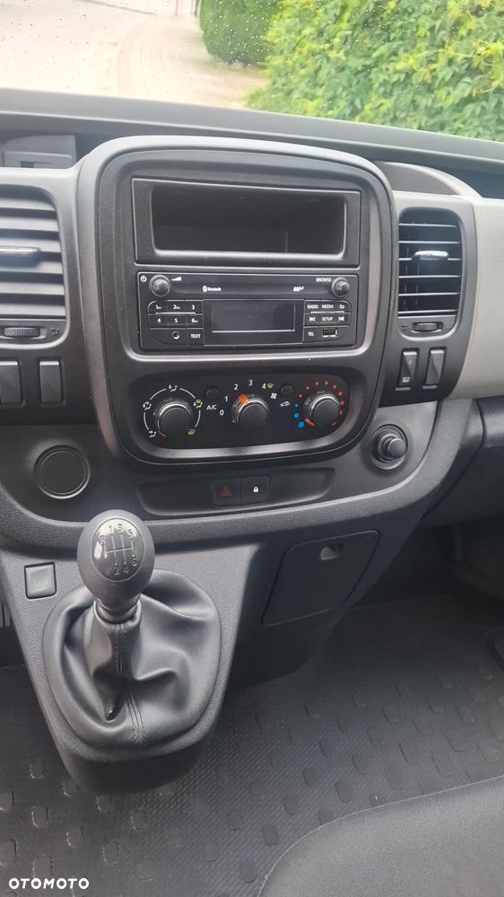 Renault Trafic - 13