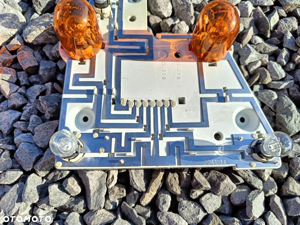MERCEDES W211 SEDAN WKŁAD LAMPY LEWEJ TYLNEJ TYŁ AVANTGARDE LED - 2
