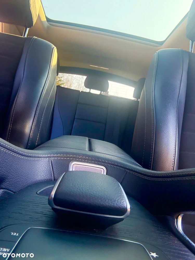Mercedes-Benz GLE 300 d 4-Matic - 4