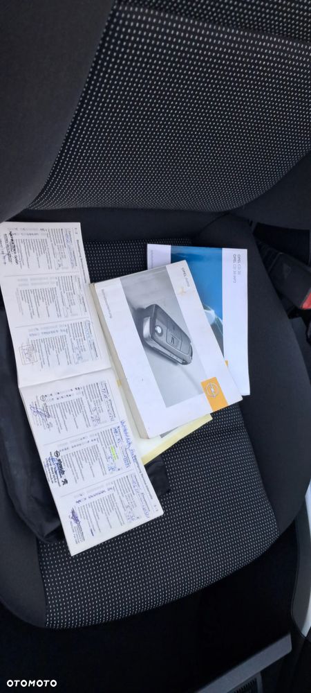 Opel Astra 1.6 Cosmo - 11