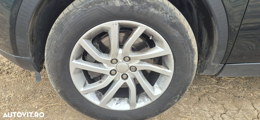 Land Rover Discovery Sport - 15