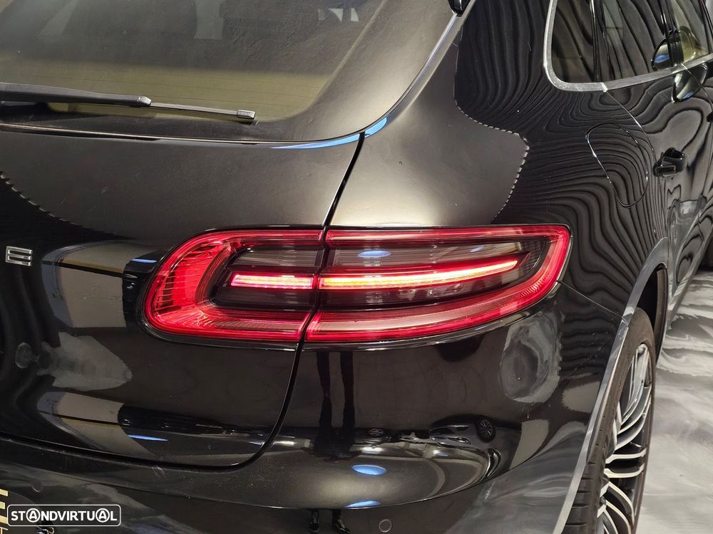 Porsche Macan S - 32