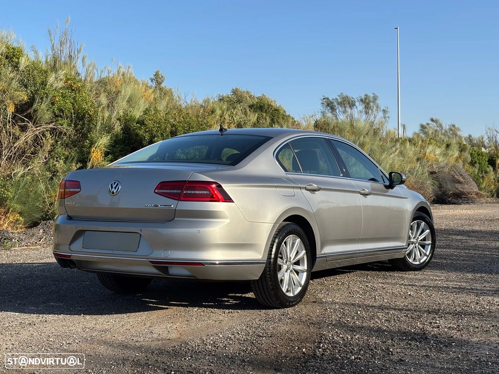 VW Passat 2.0 TDI Highline DSG - 38