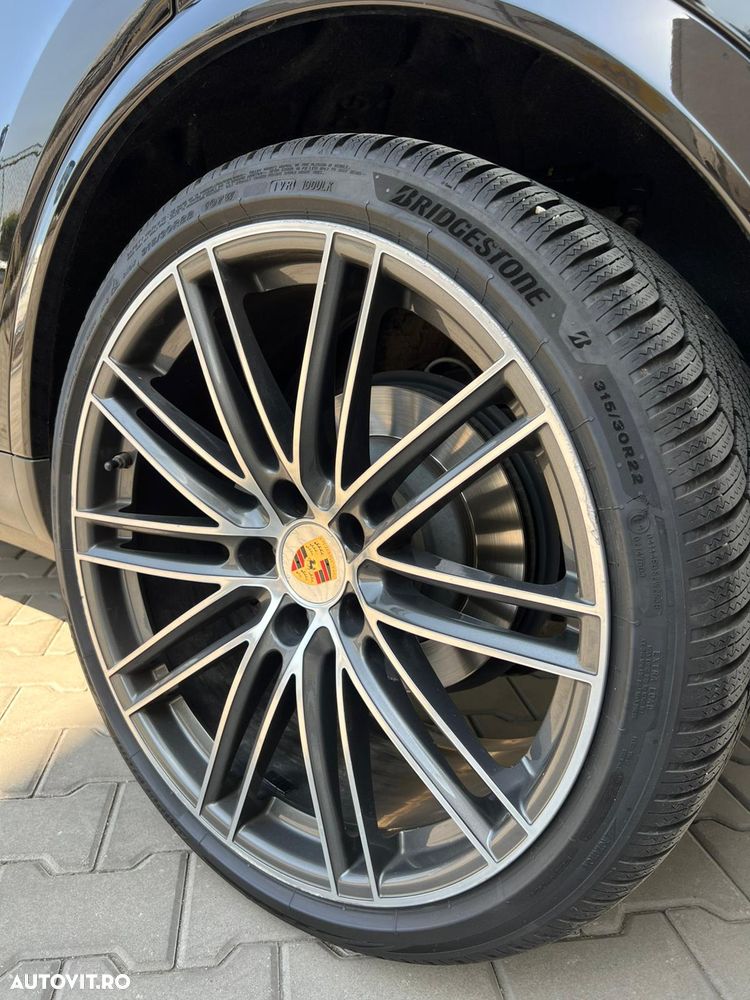 Porsche Cayenne Coupe - 10