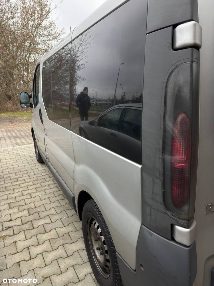 Renault Trafic Passenger - 4
