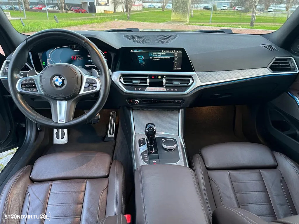 BMW 330 e Pack 50 anos M Auto - 6