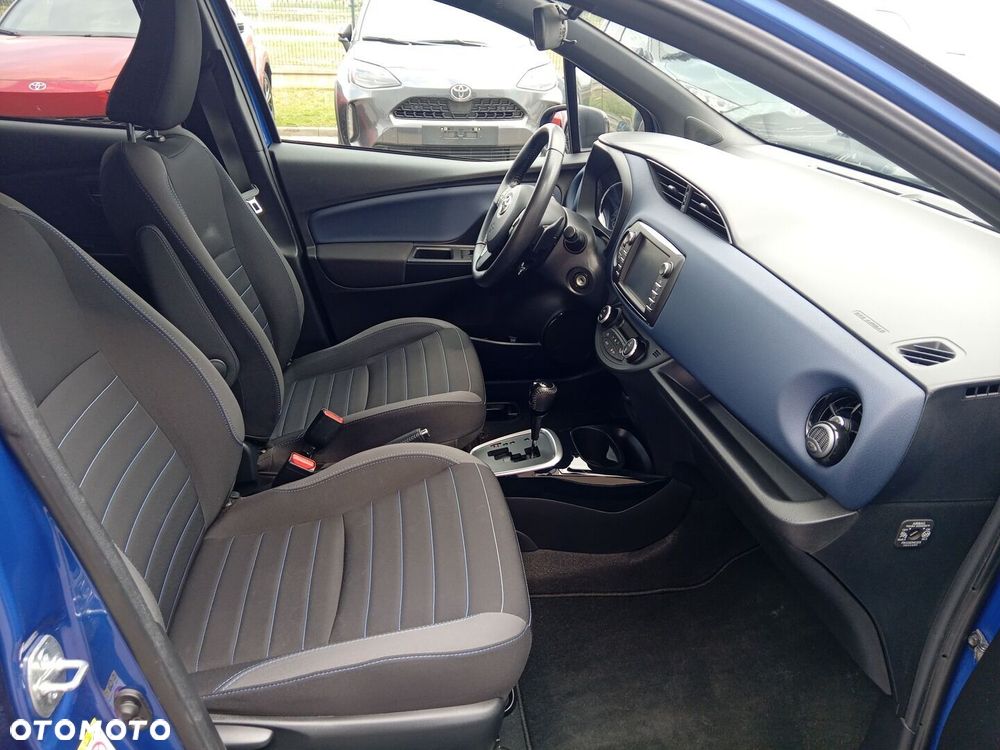 Toyota Yaris - 10