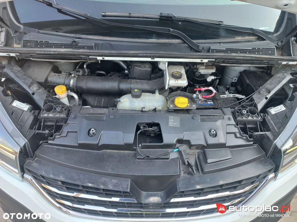 Renault Trafic - 25