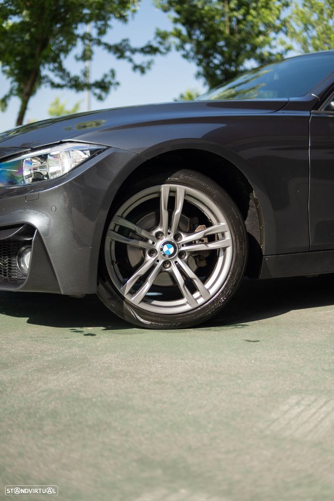 BMW 320 d xDrive Auto - 10