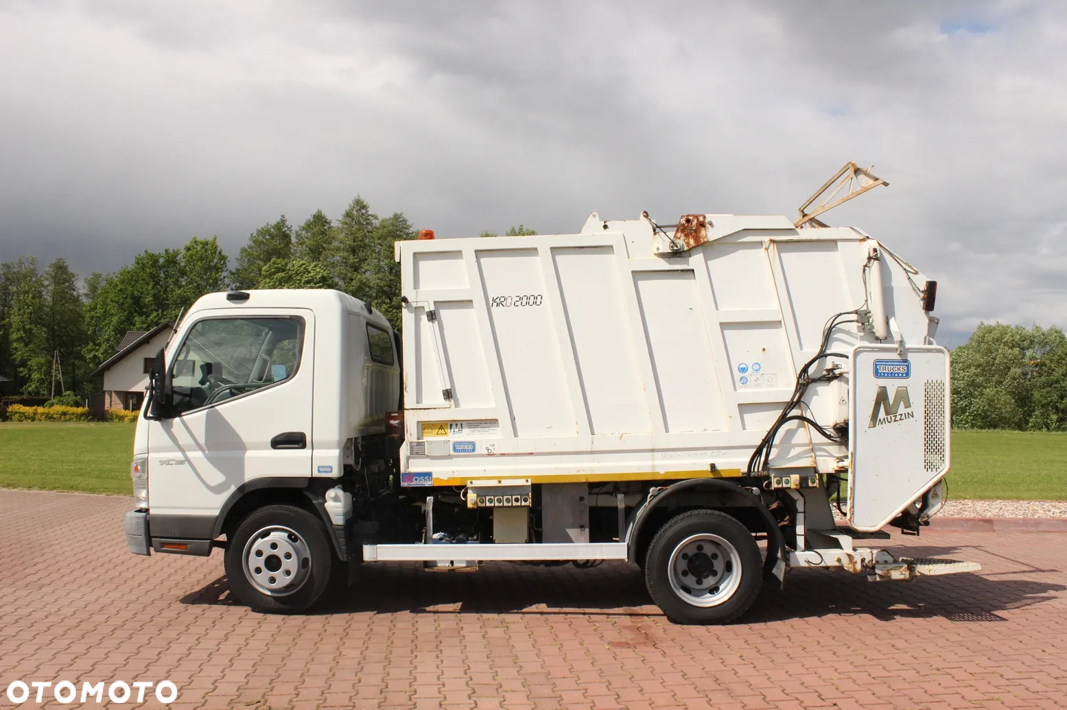 Mitsubishi CANTER 7C15 - 3