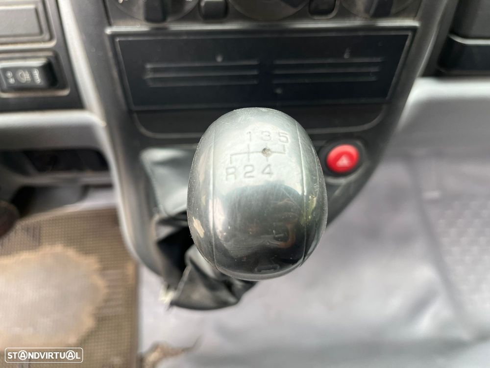 Mitsubishi Fuso Canter | 3.0 Diesel | 3 Lug. - 16