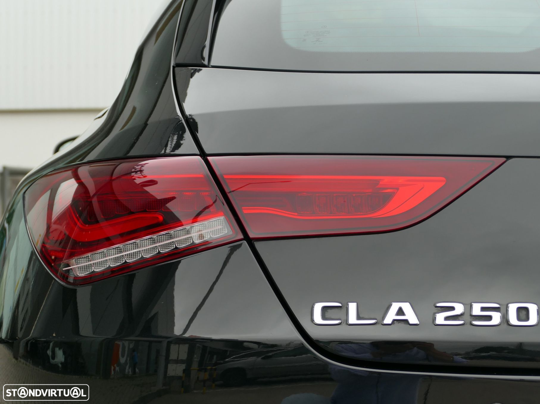 Mercedes-Benz CLA 250 e Shooting Brake Progressive - 11