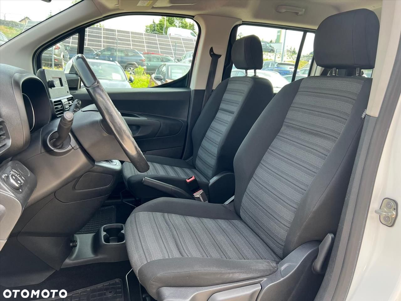 Opel Combo Life 1.5 CDTI Enjoy S&S - 11