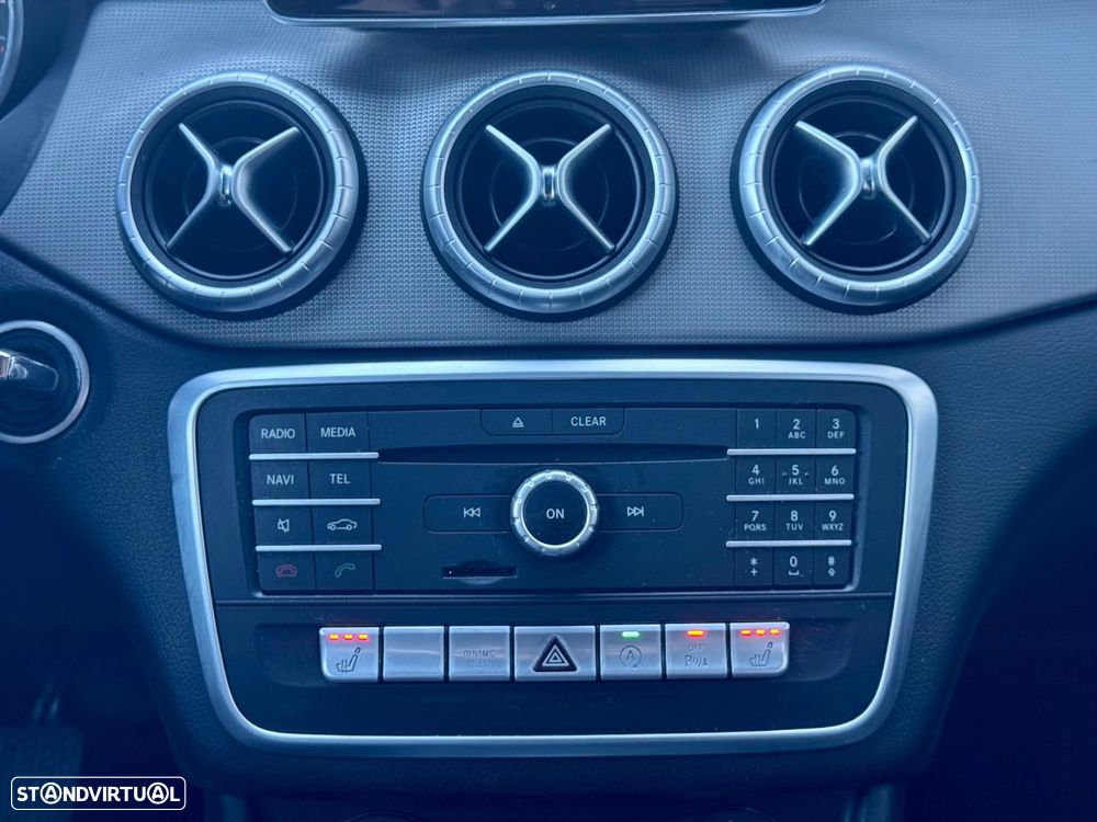 Mercedes-Benz CLA 180 7G-DCT Urban - 44