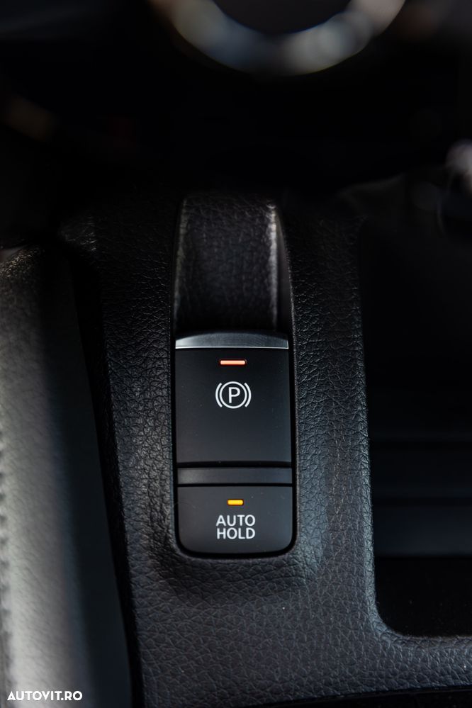 Nissan Qashqai 1.7 dCi Xtronic ALL-MODE 4x4i TEKNA - 18
