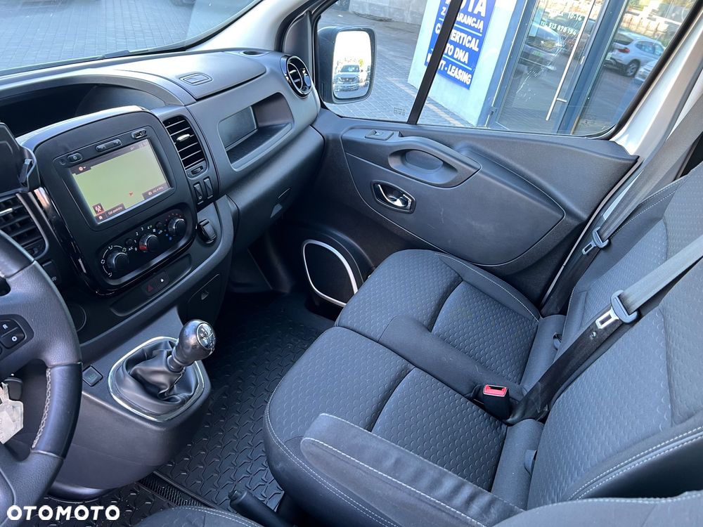 Opel Vivaro - 10