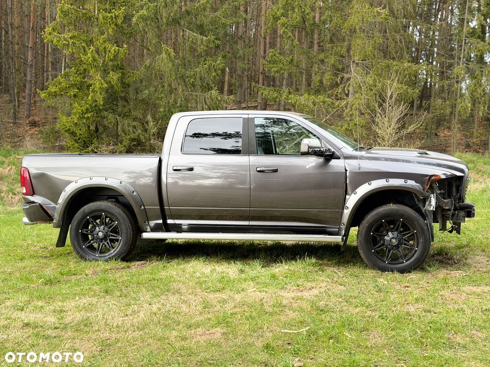 Dodge RAM 5.7 4x4 - 5