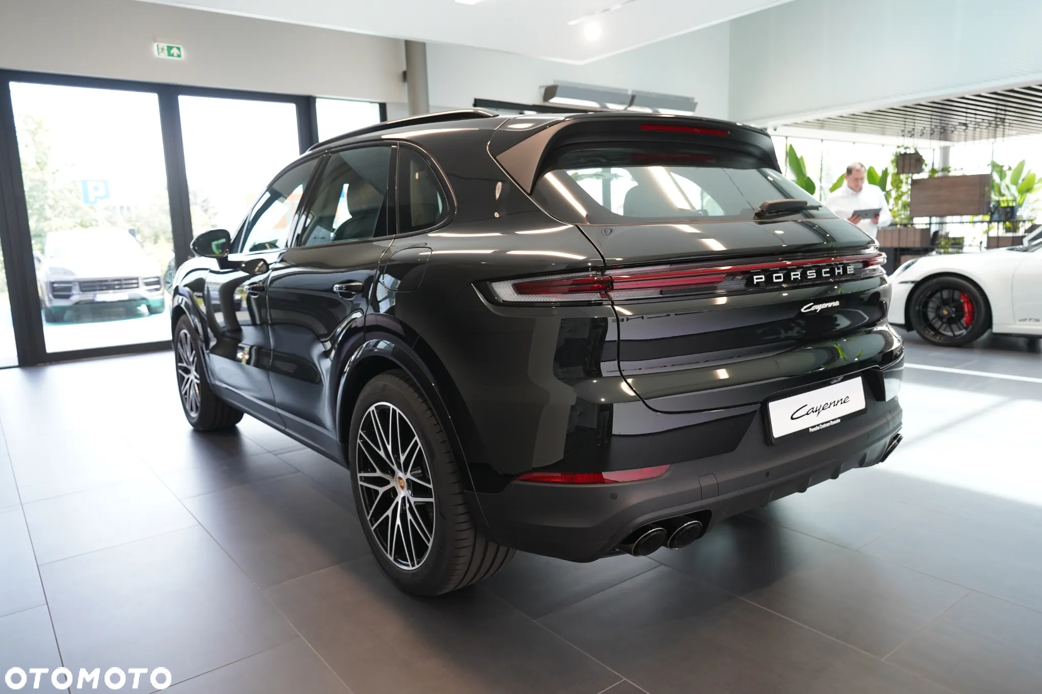 Porsche Cayenne E-Hybrid PHEV - 2