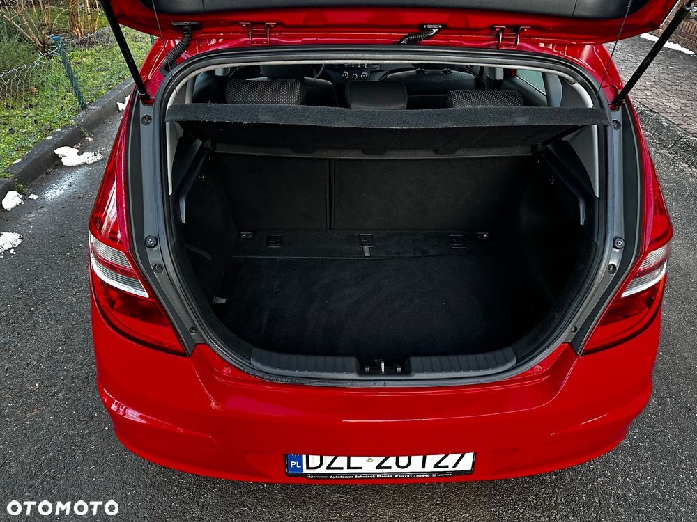 Hyundai i30 1.4 Comfort - 11