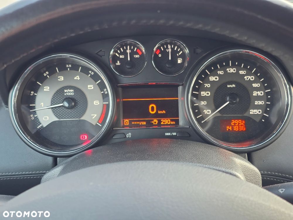 Peugeot RCZ 1.6 155 THP - 10