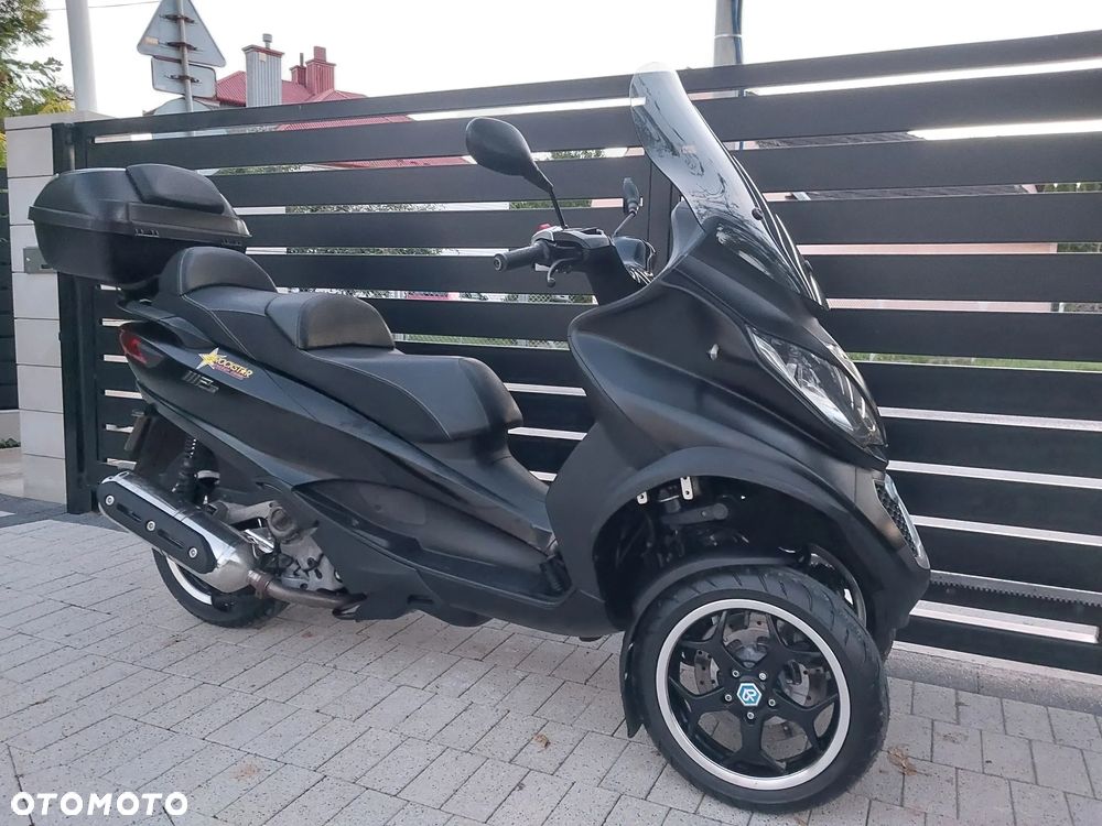 Piaggio MP-3 - 5