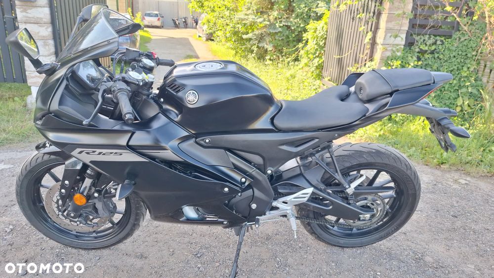 Yamaha YZF - 6