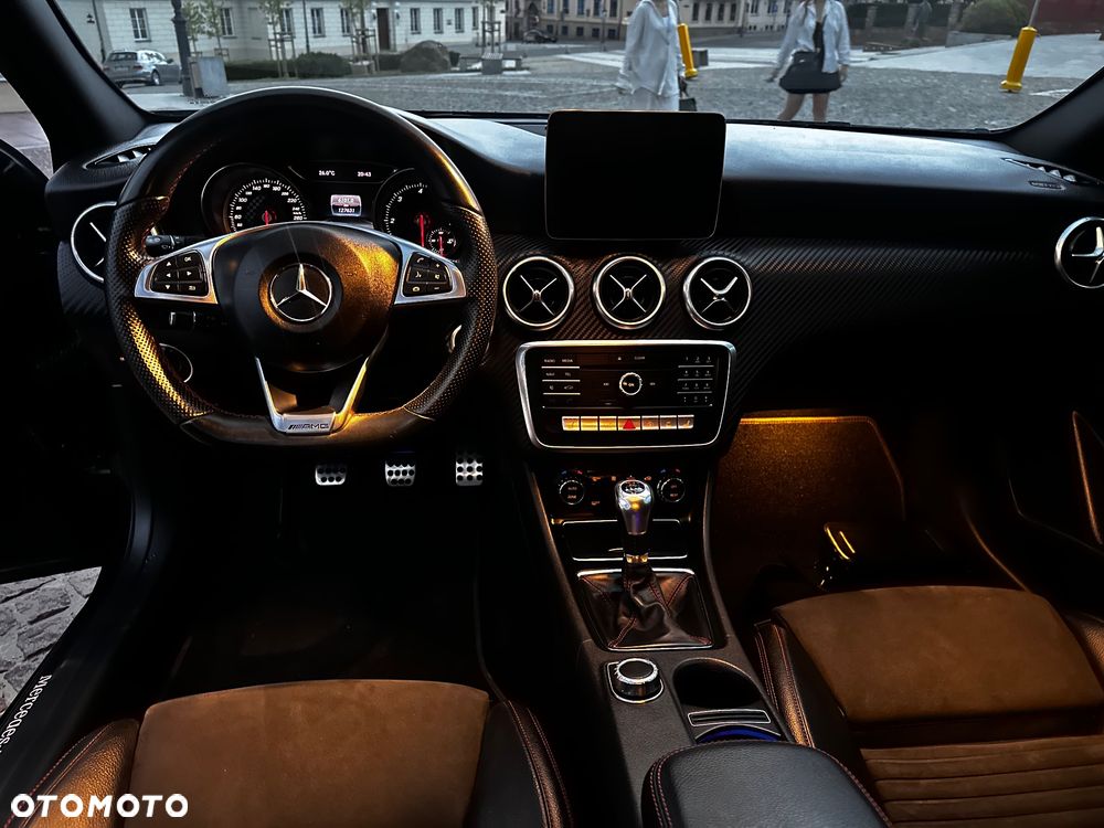 Mercedes-Benz Klasa A 180 d AMG Line - 21