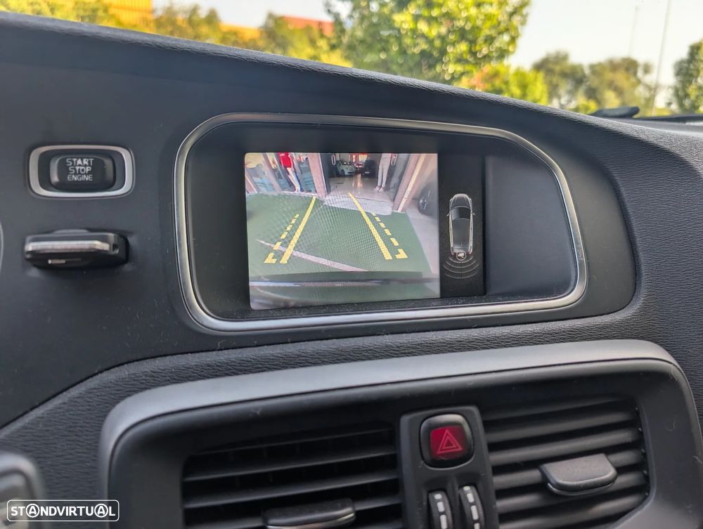 Volvo V40 D2 Momentum - 6