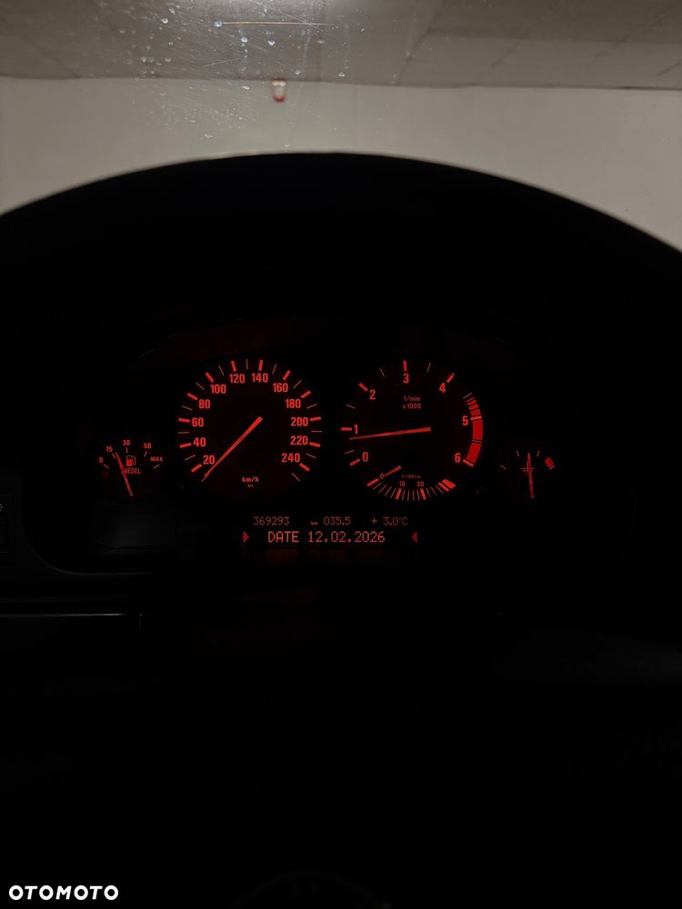 BMW Seria 5 520d - 13